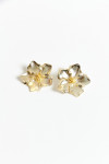 IYS Shashi® golden flower earrings
