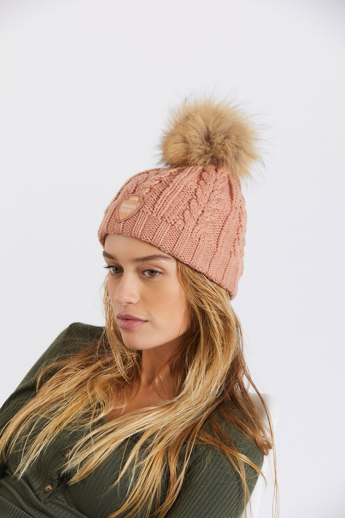 Women's pink pompom beanie | DOTTO 