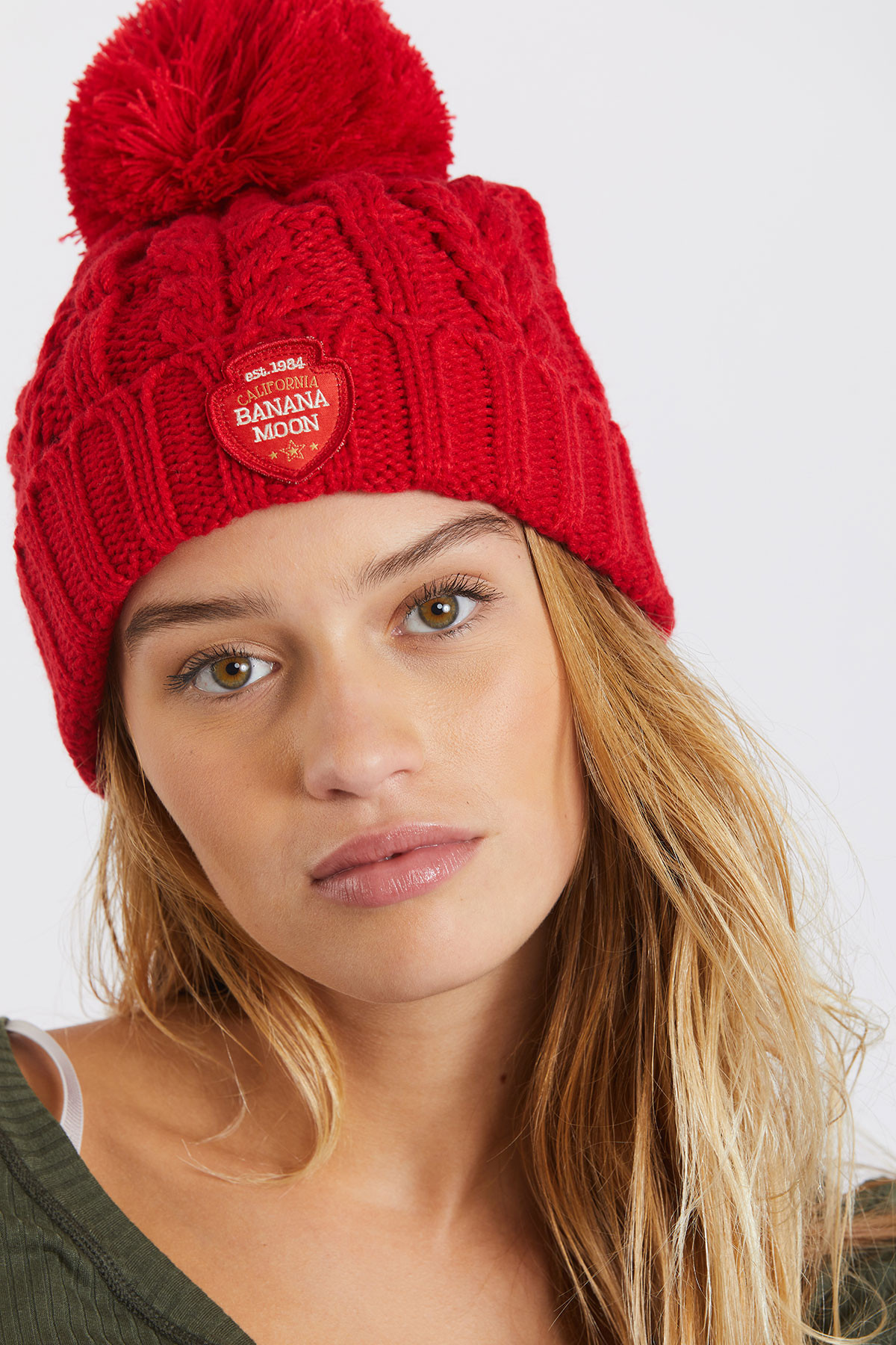 Howson Lemonwood Women's red cable knit 