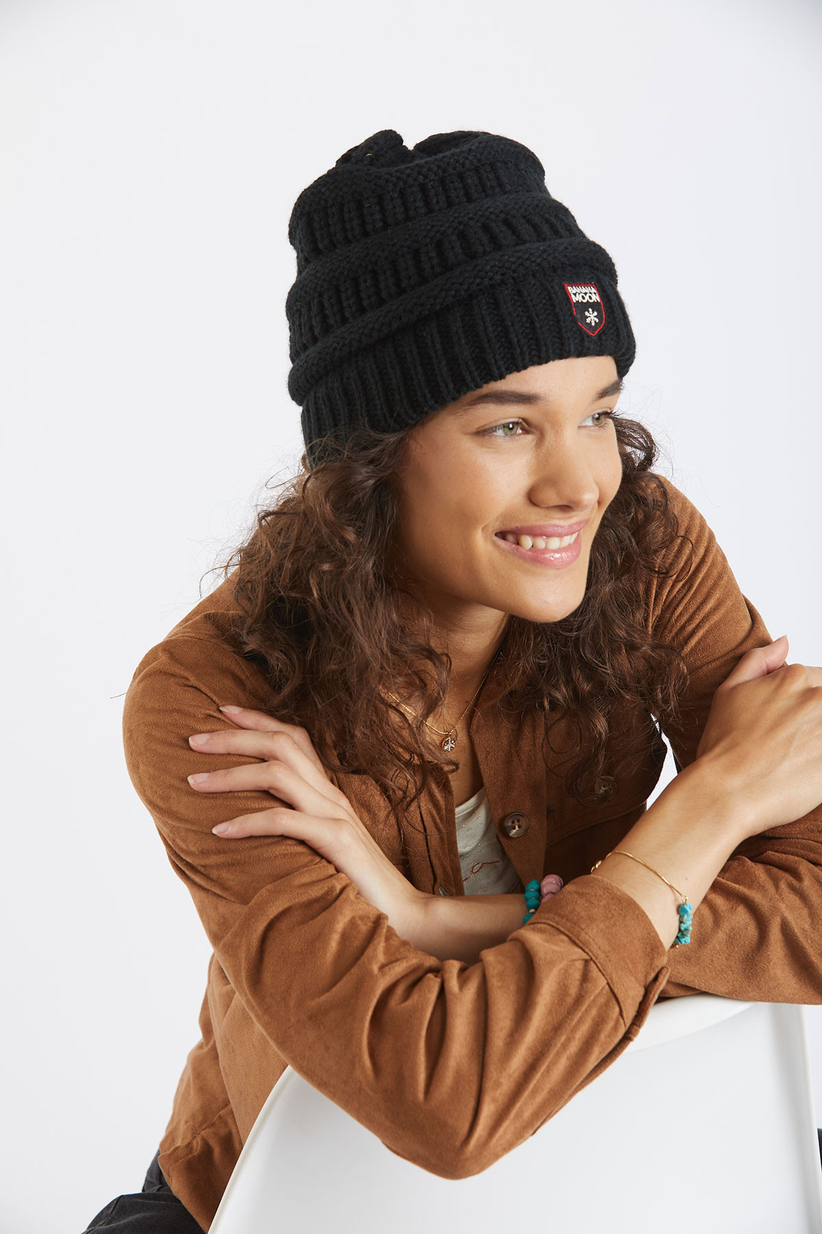 Black ponytail beanie | NILEN AYLIN 