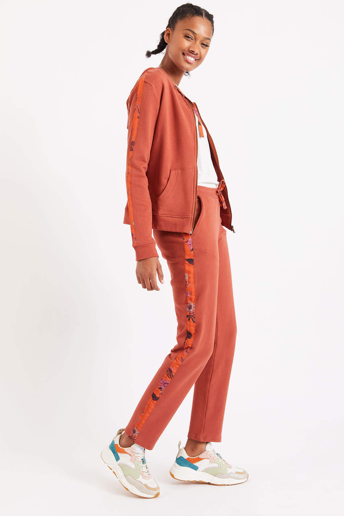 Larthur Lautaro brown jogger pants 