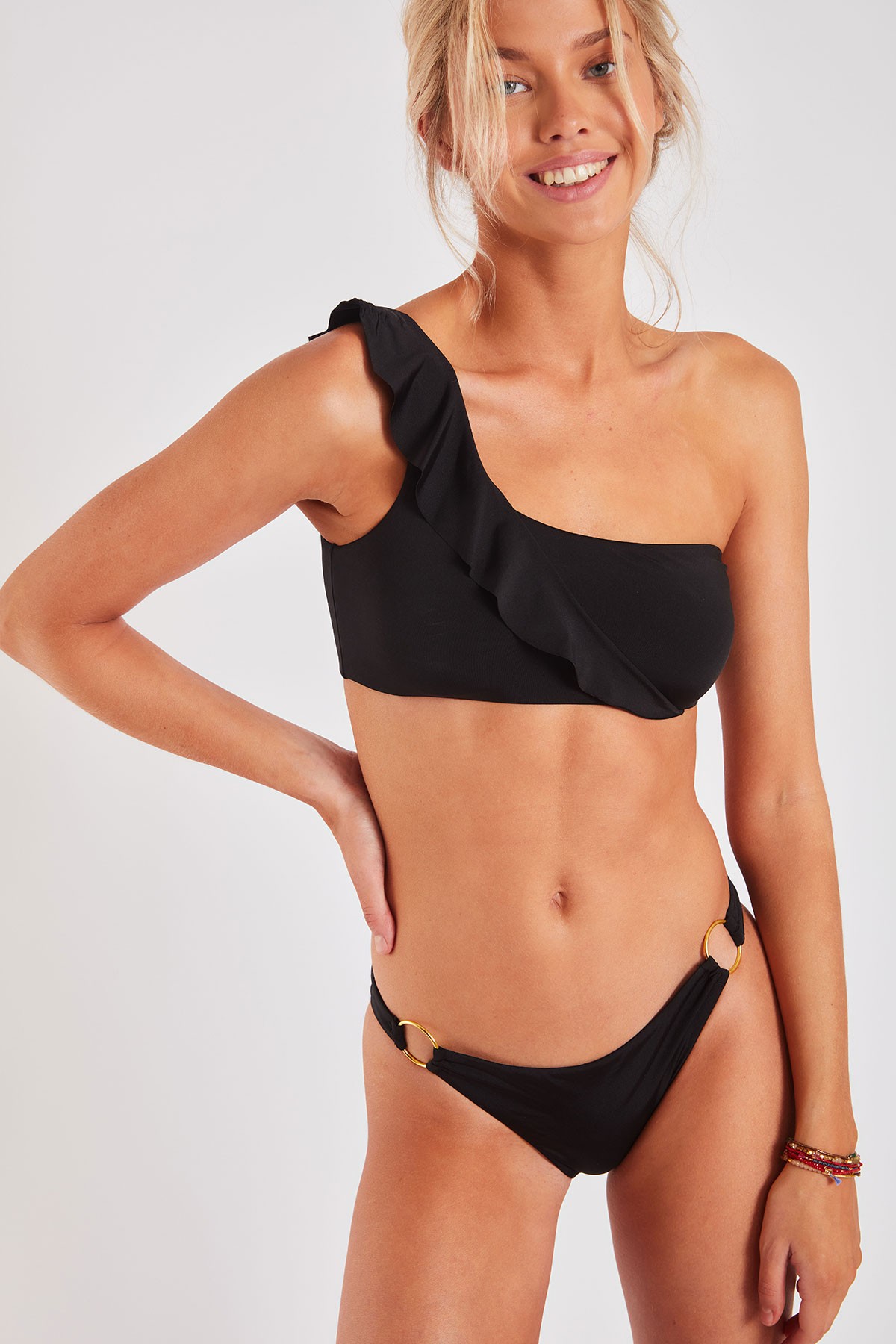 Verslagen markt gangpad Borrego & Linea Reina black two-piece bikini | Banana Moon®