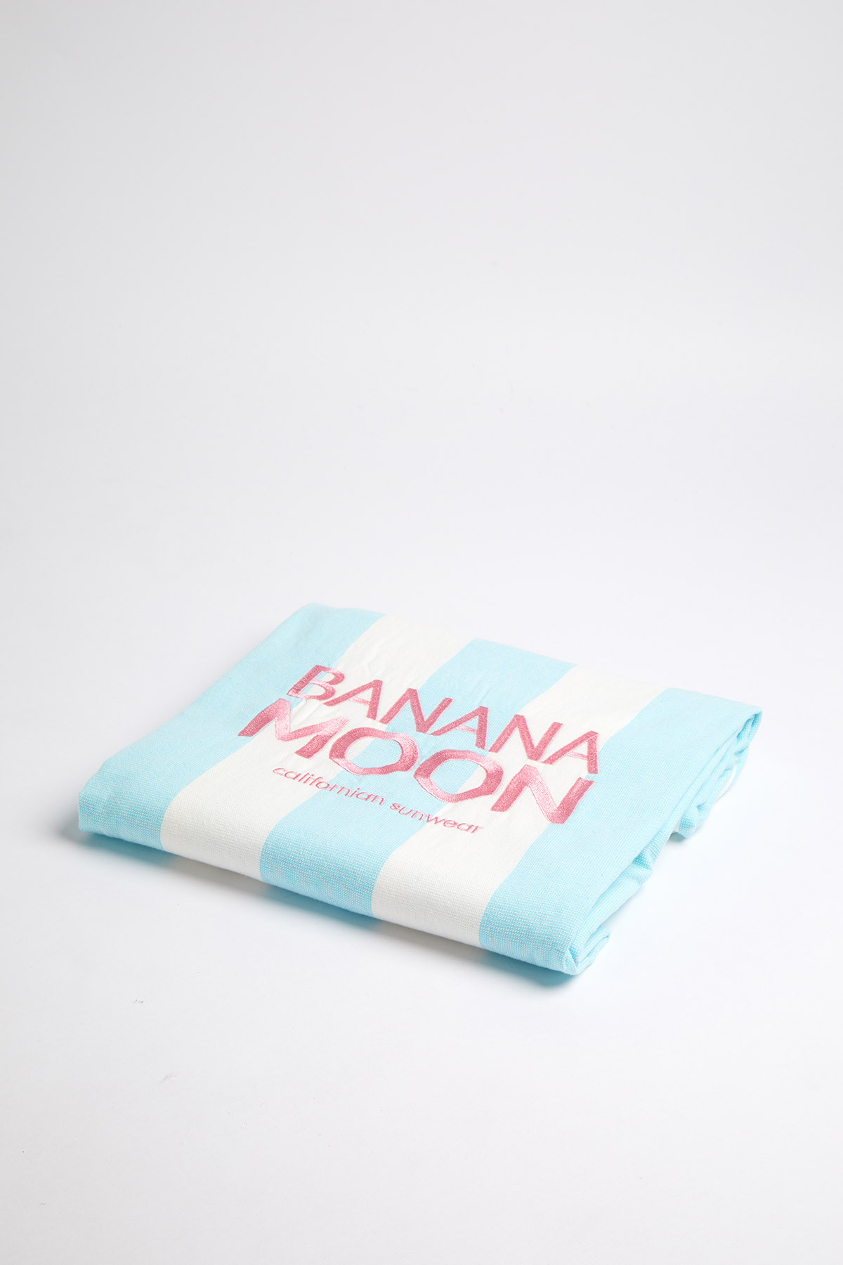 Towel | Beach Towel | Turquoise Beach Towel | AISSIA MARBELLA | Banana ...