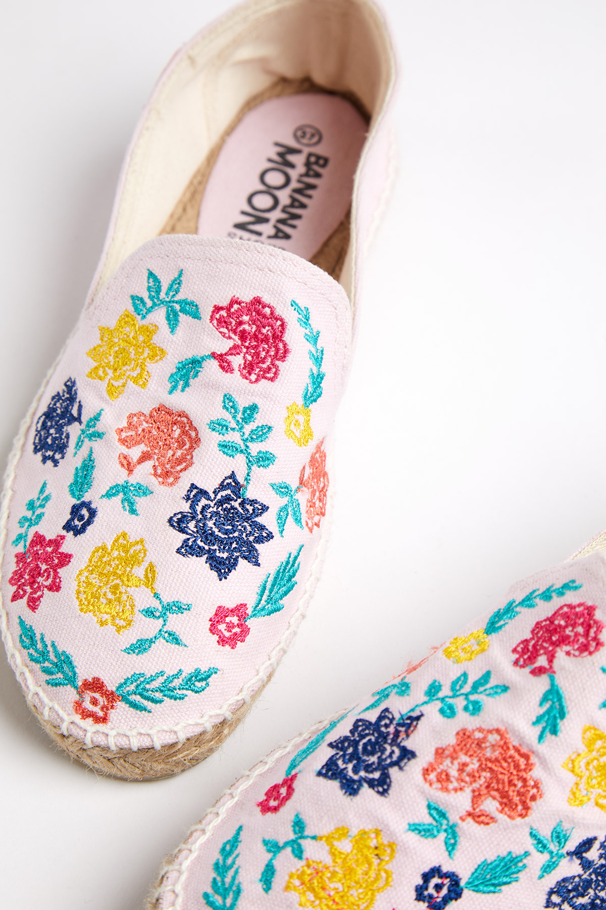 ESPADRILLE pink espadrilles with floral embroidery