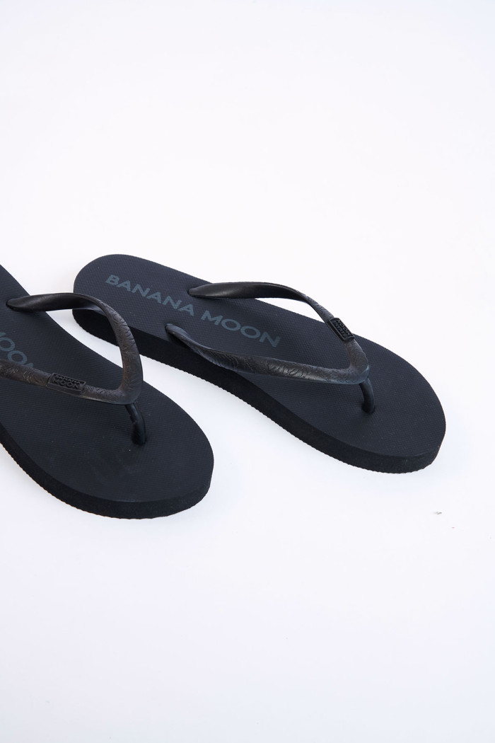 Par de chanclas negras Swains Tahuata