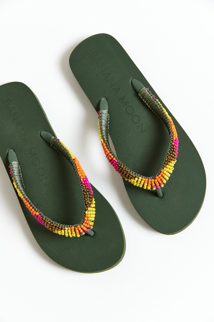 Chanclas caqui con cuentas de colores CALISUN SEASIDE