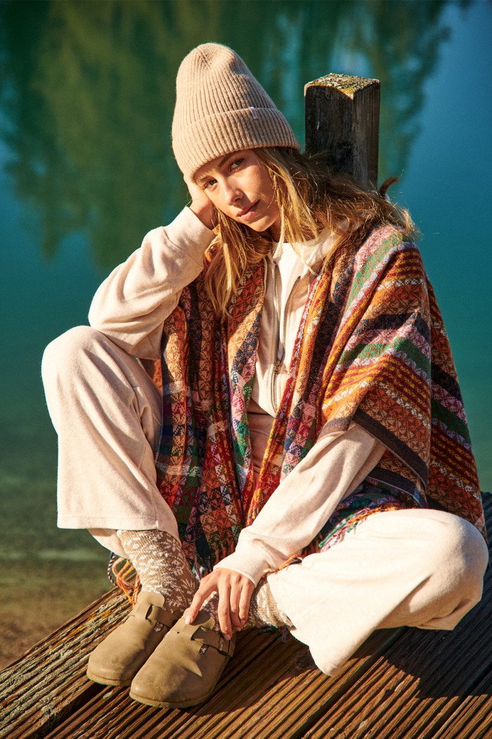 THURZA BIGBEAR Multicolour Poncho