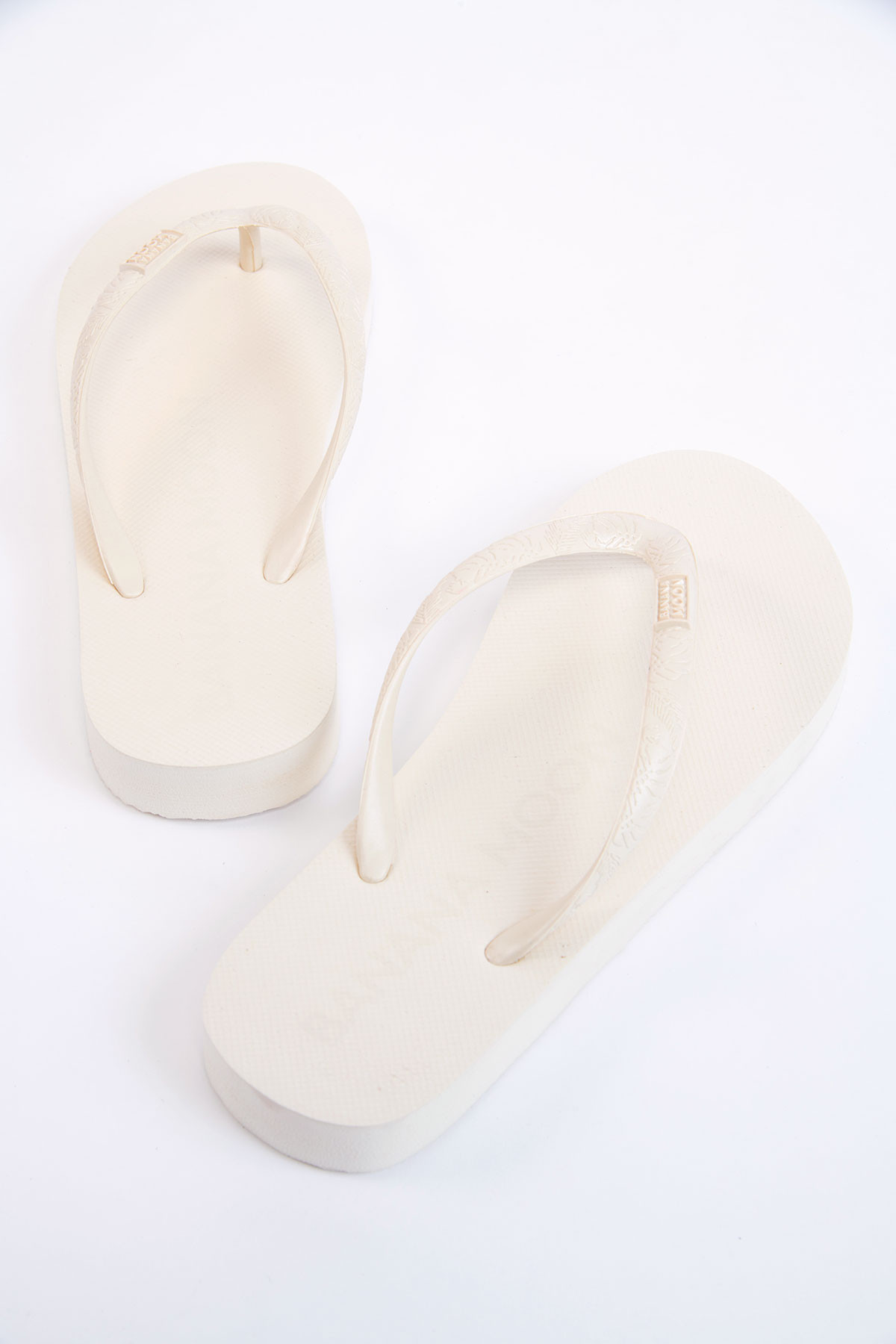 Chancletas color crudo Swains Tahuata - 1