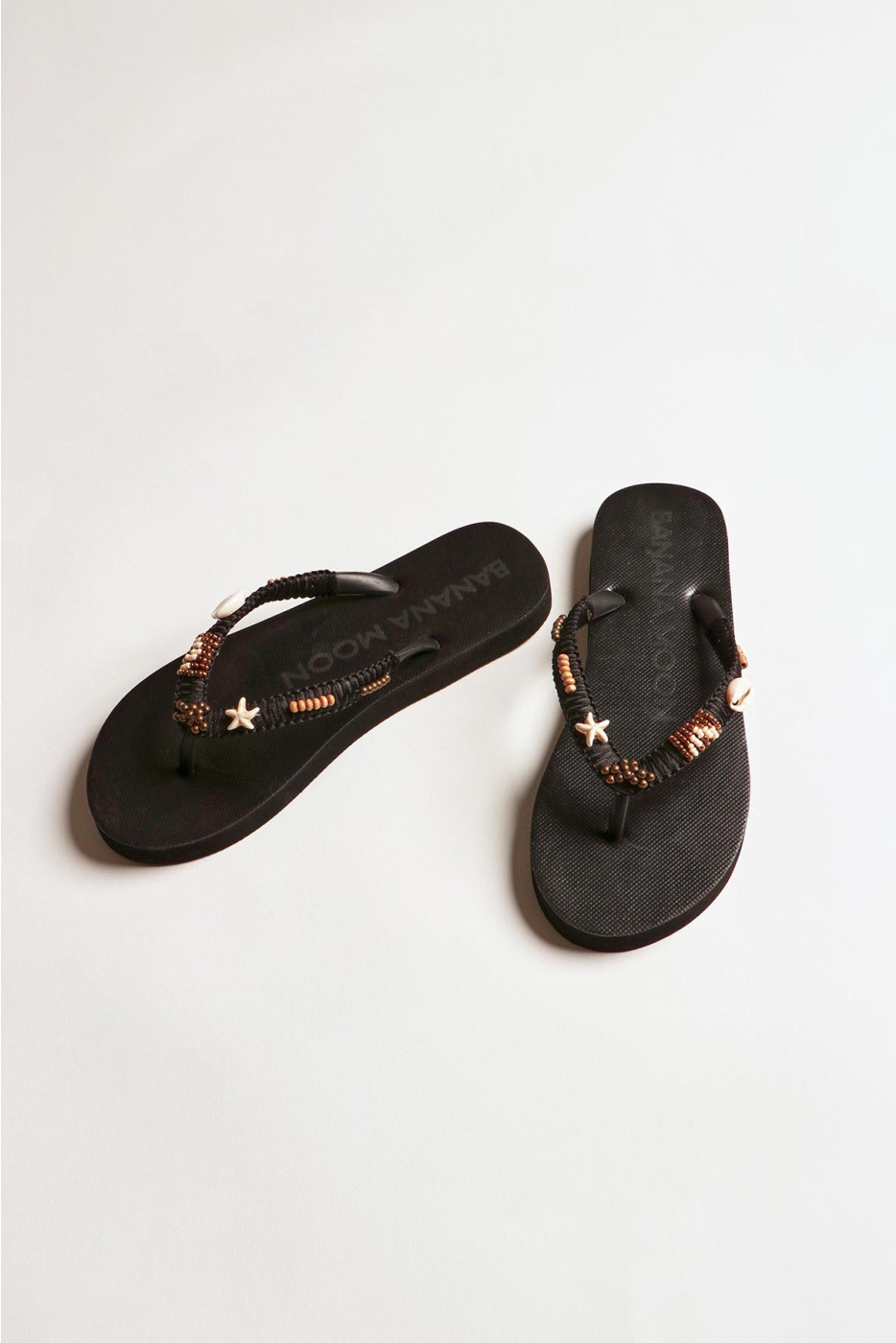 LUCERO TAHUATA black flip-flops