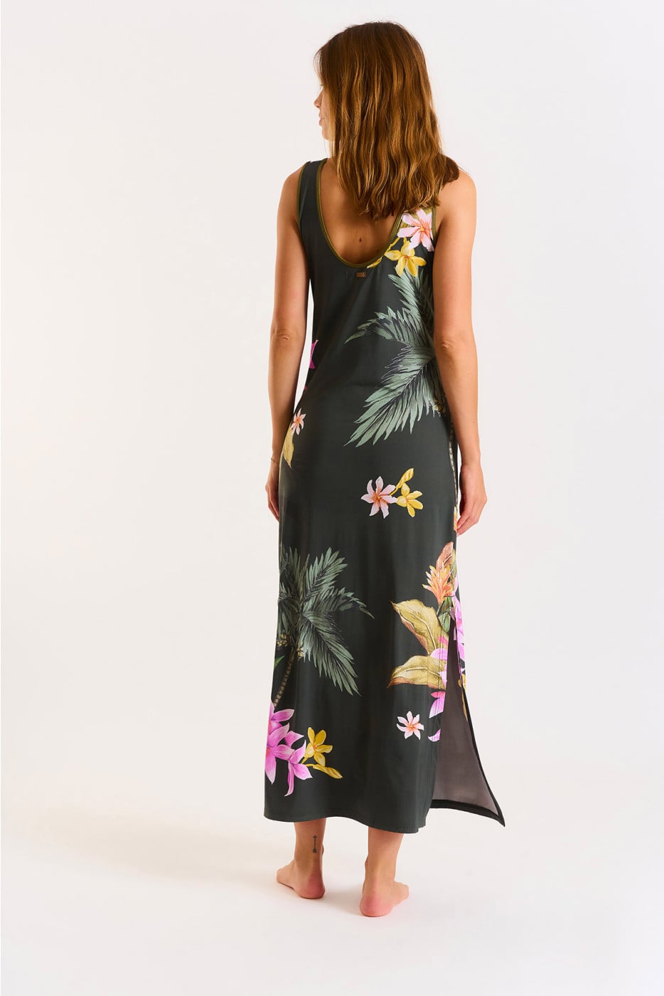 Robe longue kaki  motif fleurs et palmiers Mehiti Beachdress | Banana Moon