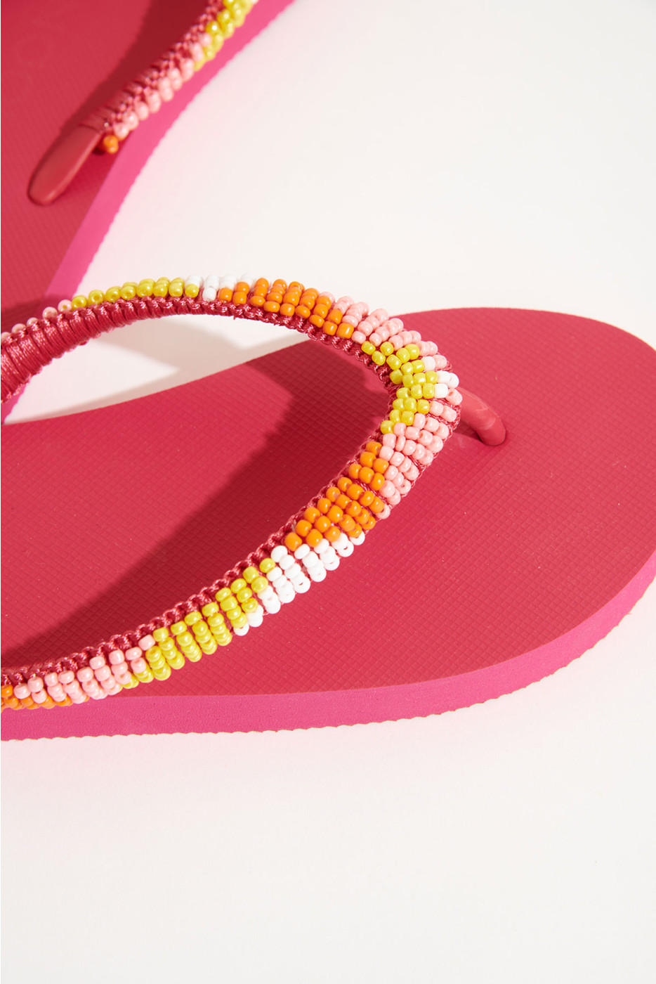 CALISUN SEASIDE fuchsia teenslippers met gekleurde kralen - 4