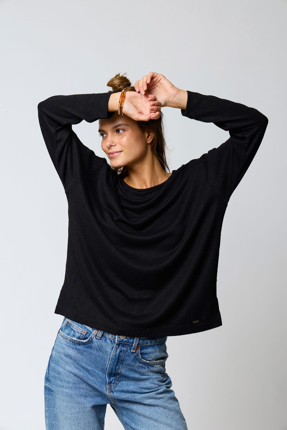 T-shirt nera fluida a maniche lunghe AILYS EDMONTON - 3