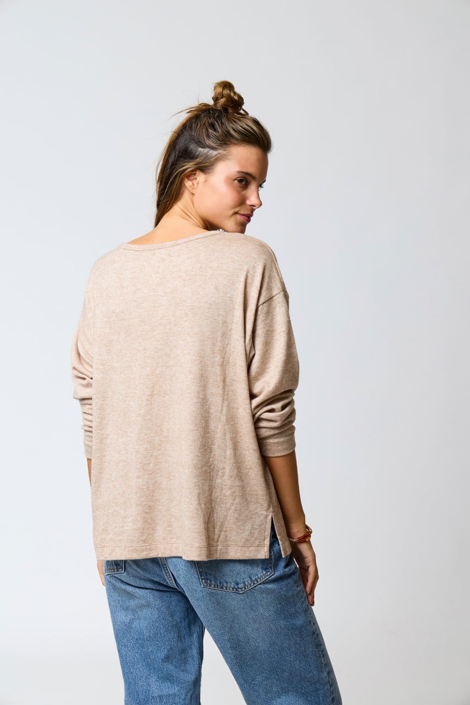 T-shirt beige fluida a maniche lunghe AILYS EDMONTON - 2
