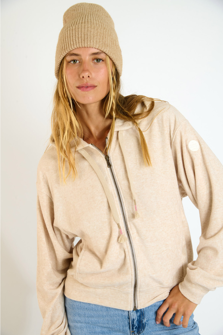 IVY MONROE Beige Zipped Jacket | Banana Moon®