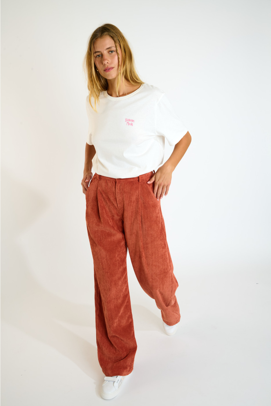 LANDON SUTTON Paprika Corduroy Trousers - 3