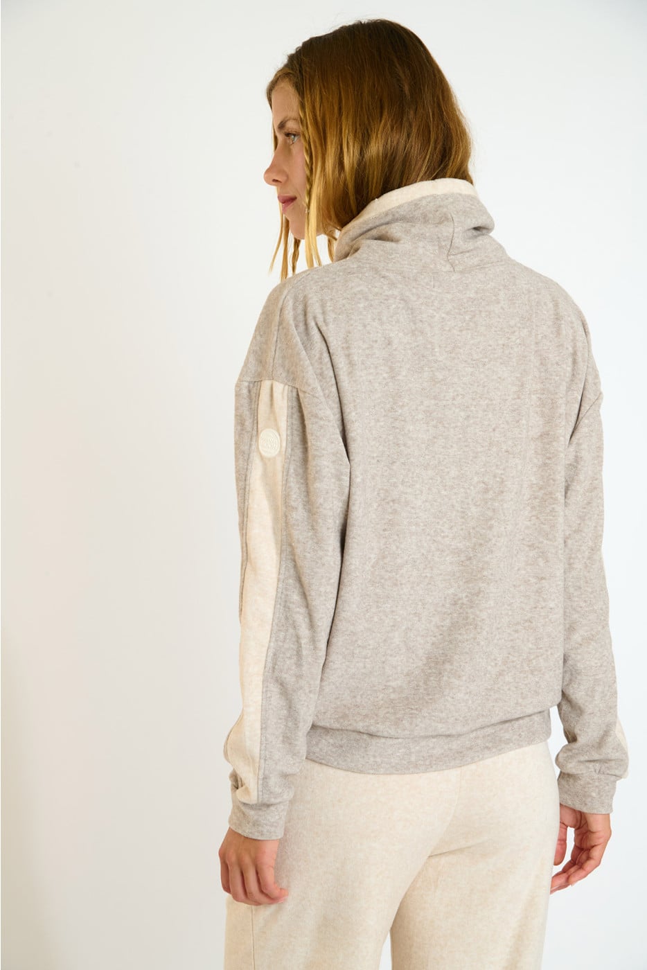 ROBIN MONROE Taupe Hoog Nek Sweatshirt - 2