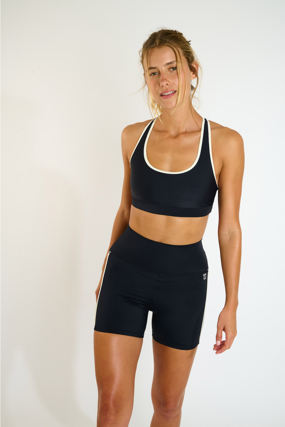 SPARK WELLFLOW black high-waisted sports shorts - 2