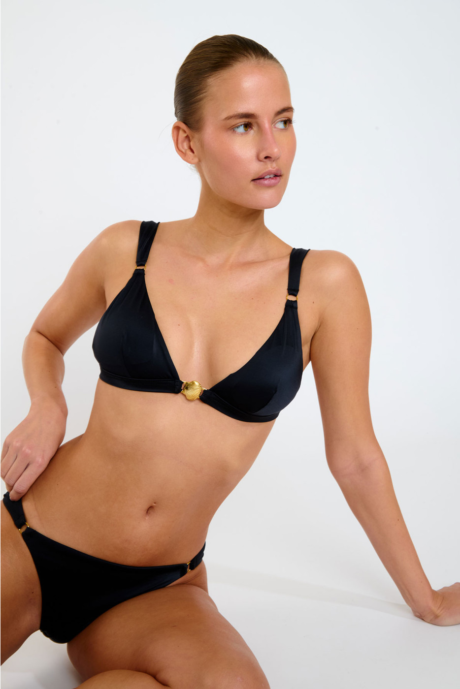 AIMLO & AGUA CORALISS black bikini