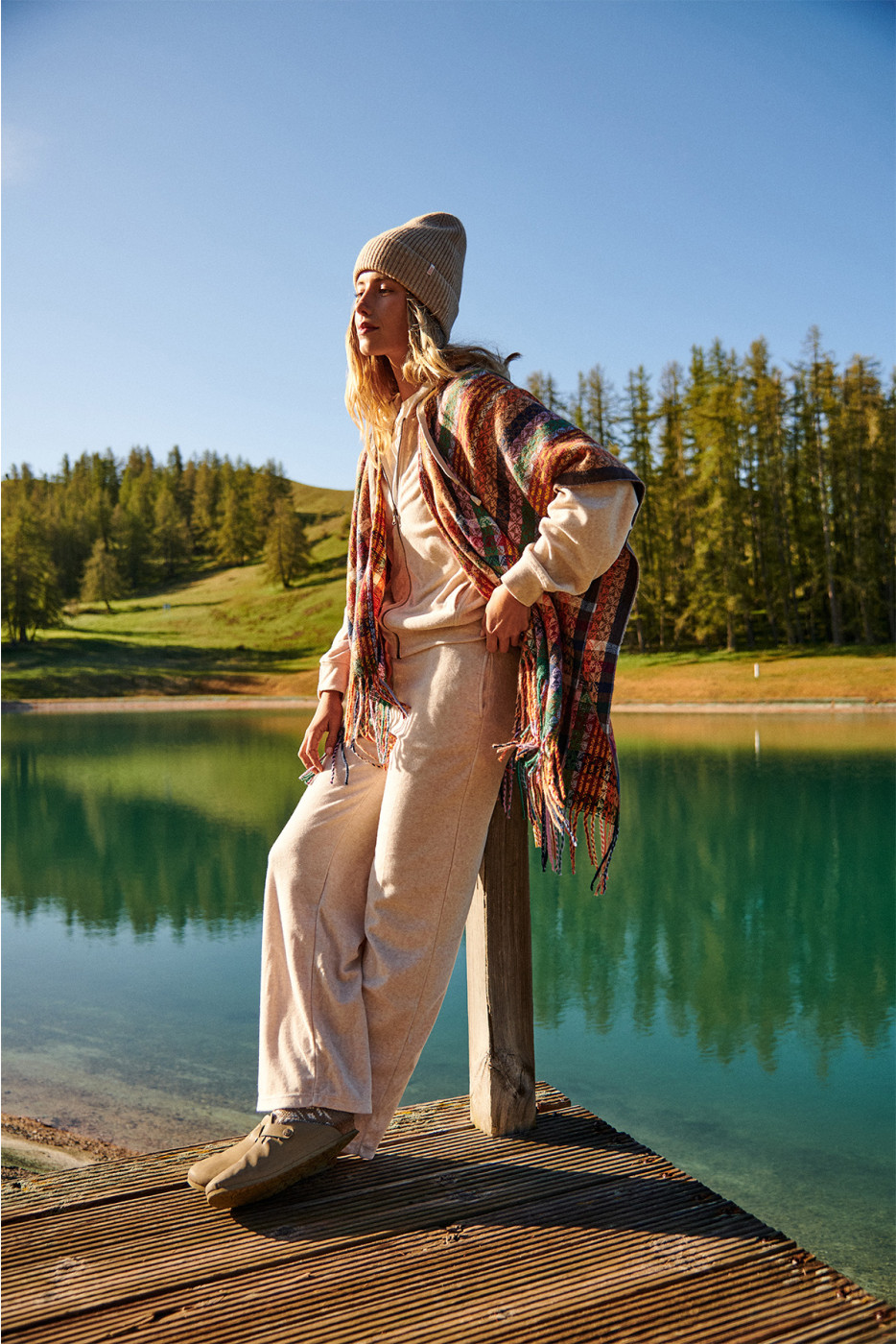 THURZA BIGBEAR Multicolour Poncho - 6